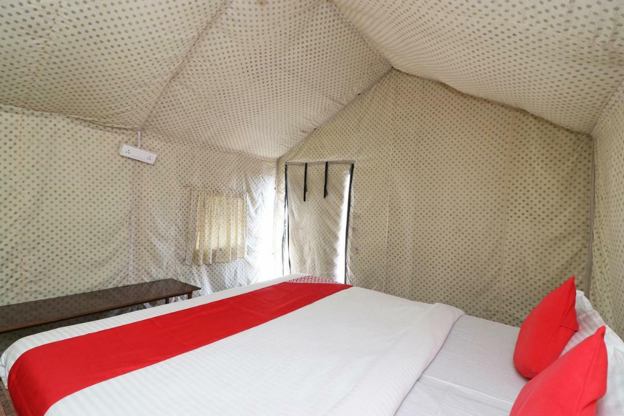 Oyo 23439 Tapovan Heights Camp & Resort Narendra Nagar Eksteriør billede
